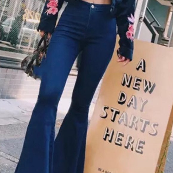 💙 Plus Size Bell Bottom Boho Hippie Jeans Size 14 - Picture 8 of 8